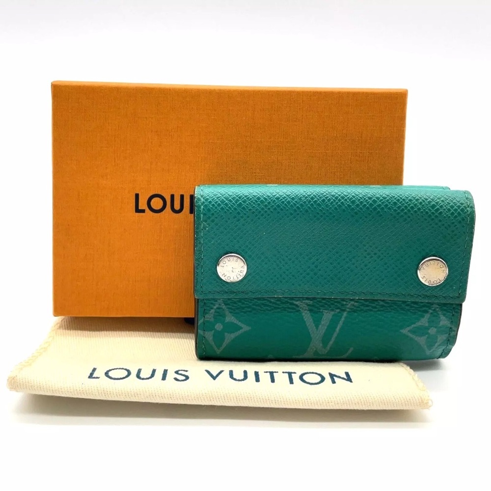 Auth Louis Vuitton Taigarama Green Discovery Compact Wallet W/B and dust bag